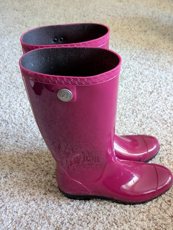 UGG Glossy Magenta Rain Boots