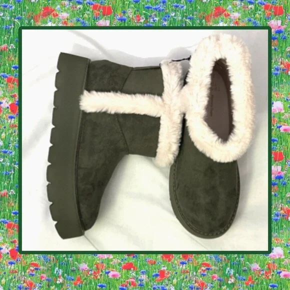 🫒🆕🫒Time & Tru Women’s Mini Faux Fur Cozy Boot In Olive-Size 7