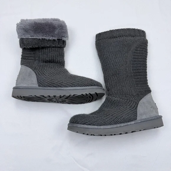UGG Gray Ribbed Knit Shearling Lined Boots