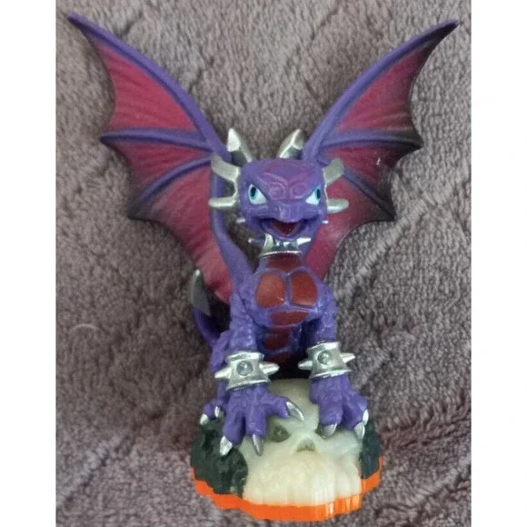 SKYLANDER MAGIC ELEMENT DRAGON CHARACTER 