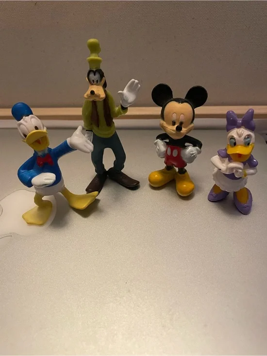 Disney character friends Mickey Goofy Donald and Daisy Duck figurines vintage