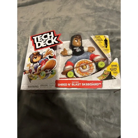 Tech Deck Shred N Blast Sk8board