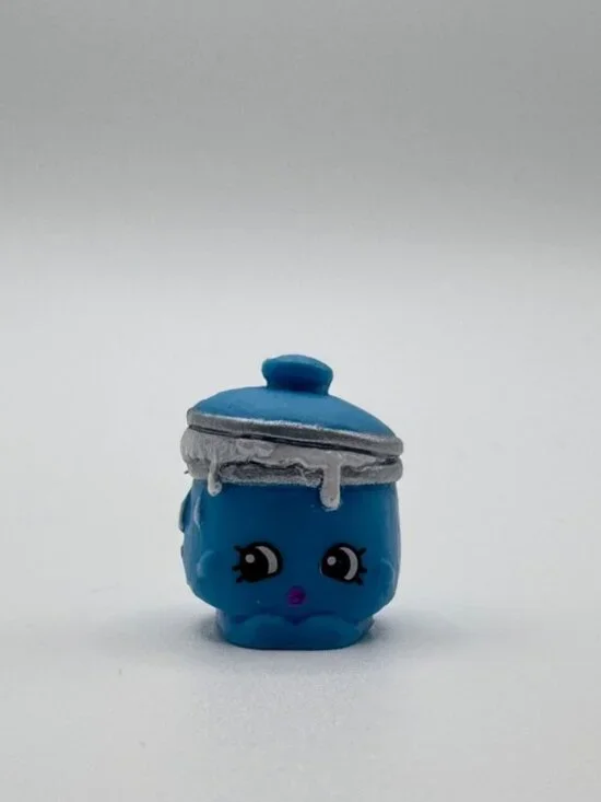 RARE- Season 2 Shopkins Saucy Pan (Blue)