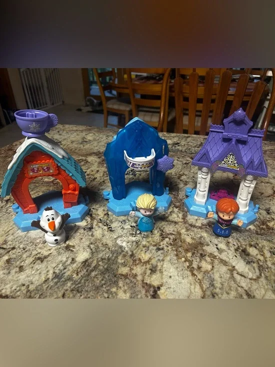 Fisher-Price Frozen Complete Set: Olaf, Elsa, Anna & Their Corresponding House