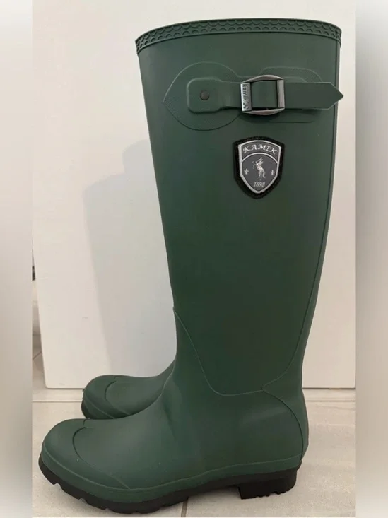 Kamik Size 8 Forest Green Waterproof Rubber Rain Boots NWT Made in Canada