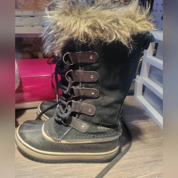 Sorel‎ Womans Tall Winter Boits Faux Fur Trim Size 6