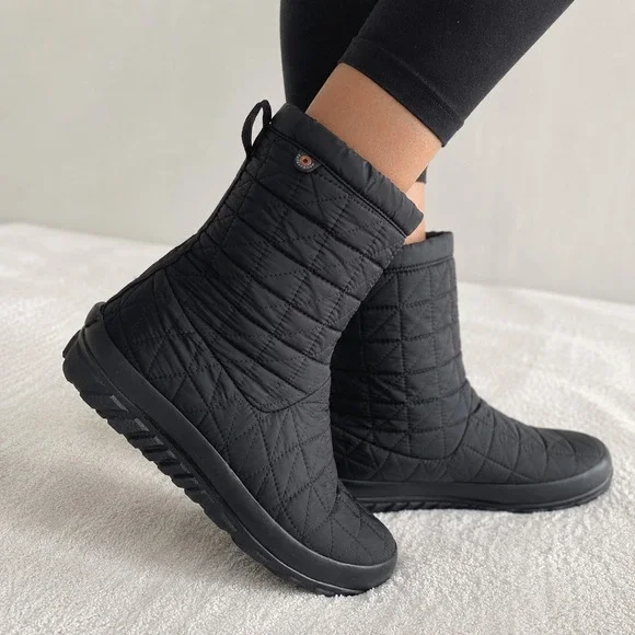 Bogs Snowday II Mid Women sz 10 Black Waterproof Quilted Snow Boots‎ Gorpcore