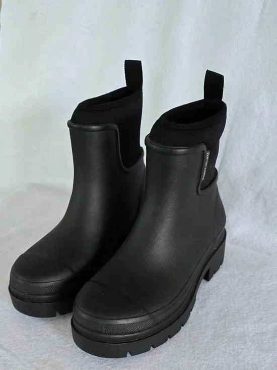 Merry People Black Ankle Rain Boots — Like New / Chunky Lug Sole