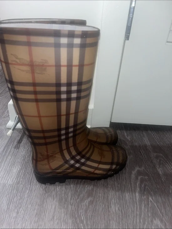 Burberry Rain Boots in Beige and Brown