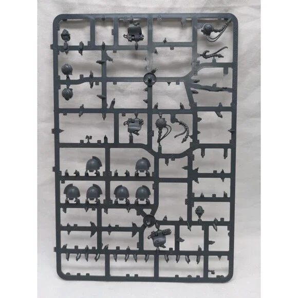 *Incomplete* Warhammer 40K Space Marines Bits And Pieces Sprue