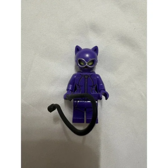 Lego Cat‎ Woman figure