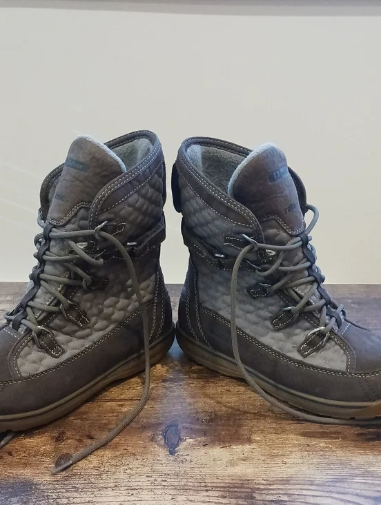 LL BEAN WOMENS TEK 2.5 WINTER BOOTS SIZE 7 M .  200 GRAM
