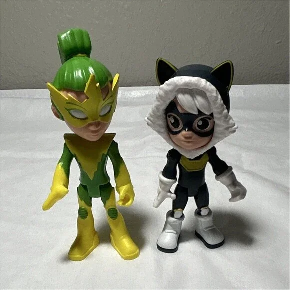 Mattel PJ Masks Luna Girl & Catboy 4 in Painted Plastic Figures Lot of 2
