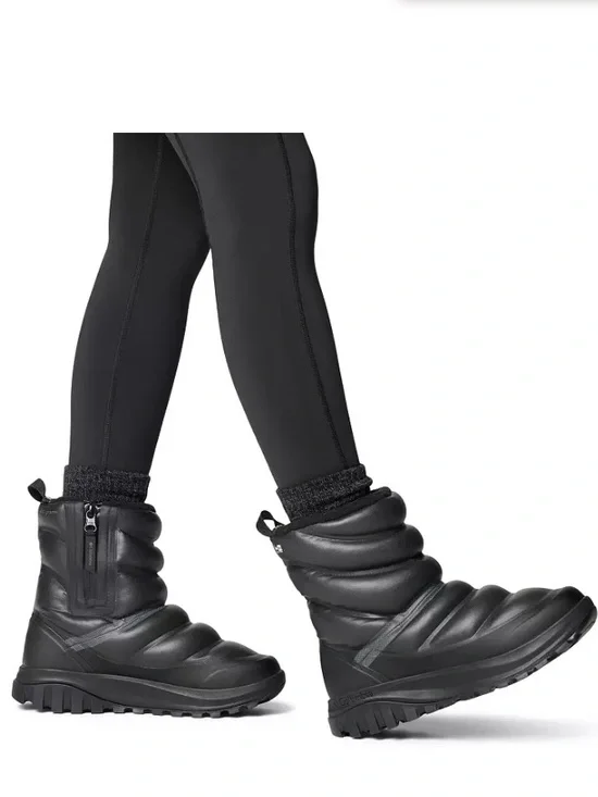 Columbia Snowtrot Peak ODX winter boots, Black, Size 9.5, NWOT
