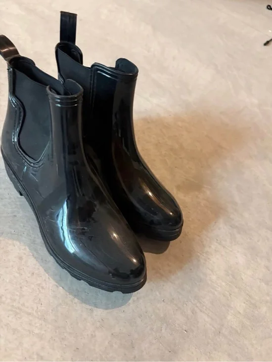 Black Chelsea Rain Boots for Women - Brandless