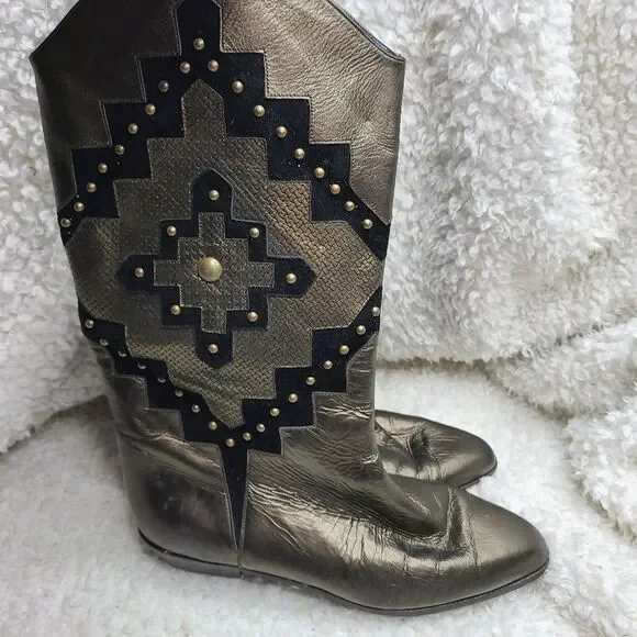 Stuart Weitzman Vintage Aztec Studded Leather Pull-on Boots size‎ 6.5