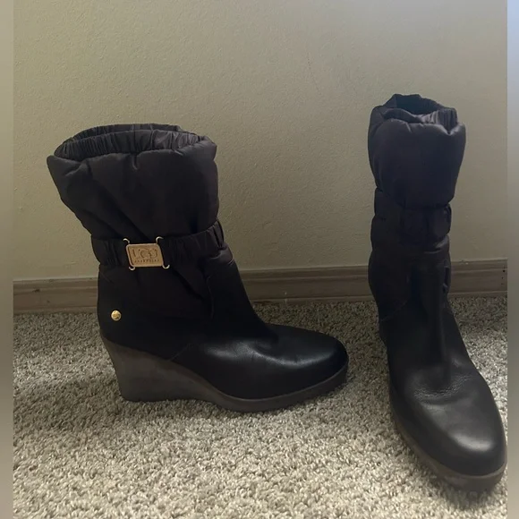 UGG Australia Cassidy Leather Puffy Brown Wedge Winter Boots Women's Size 9 Rain