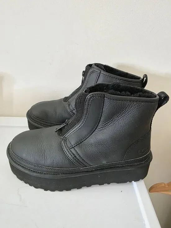 UGG ULTRA MATTE NEUMEL BLACK PLATFORM ZIP LEATHER ANKLE BOOTS SIZE 7 WOMEN