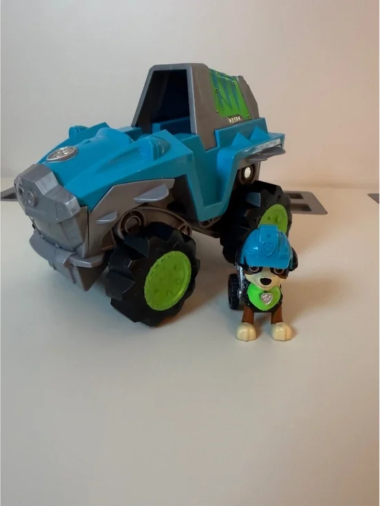 Paw Patrol Rocky's Vehicle and Figure Toy Set