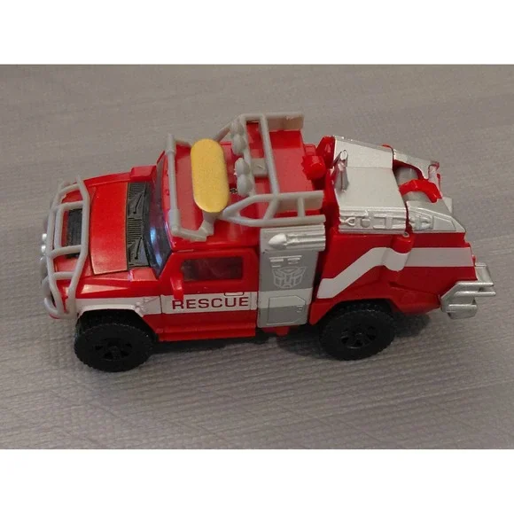 Transformers Movie Ratchet Rescue Vehicle Red Autobot Action Figure Toy