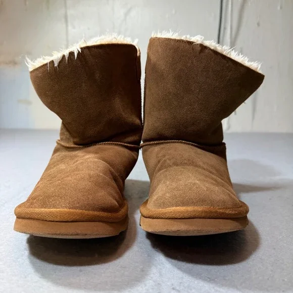 Time and Tru Women's Brown Faux‎ Suede Sherpa Lined Winter Boots Size 9