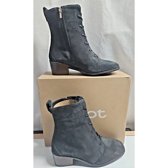 NAOT Footwear Women's‎ Norther Boot Bora Boot Soft Black leather 41/L10 US