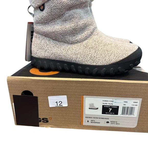 Bogs B-Moc II Cozy Waterproof Winter Boots Taupe Women’s 7 Faux Fur‎ Lined