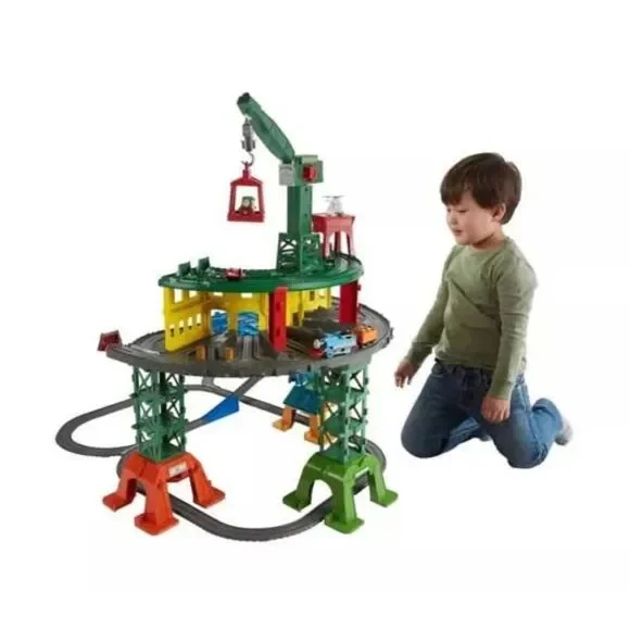 Fisher-Price Thomas & Friends Super Station Train Vehicle Playset NEW IN BOX!