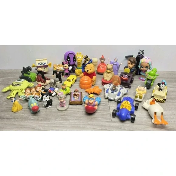 Vintage Lot (38) - McD's, BK, Hardee's, Wendy's, Disney - Happy Meal Toys‎