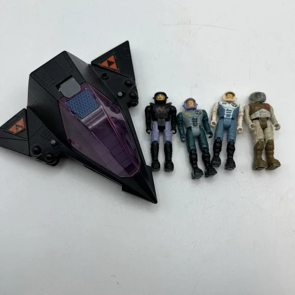 Starcom Shadowbat Parasite  with Lt. Magg Coleco & 3 Other Figures 1986 READ!!!!