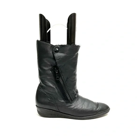 Vintage 1980s black leather side zip snap top faux fur lined snow boots