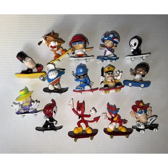 Tech Deck Dude Lot 14 Figures w Skateboards Vintage Rare Blind World Industries
