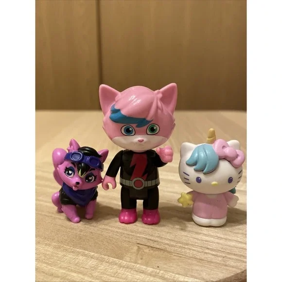 Lot 3 Cat Toy Figures Hello Kitty Unicorn Hatchimals Ryan's World Collectibles