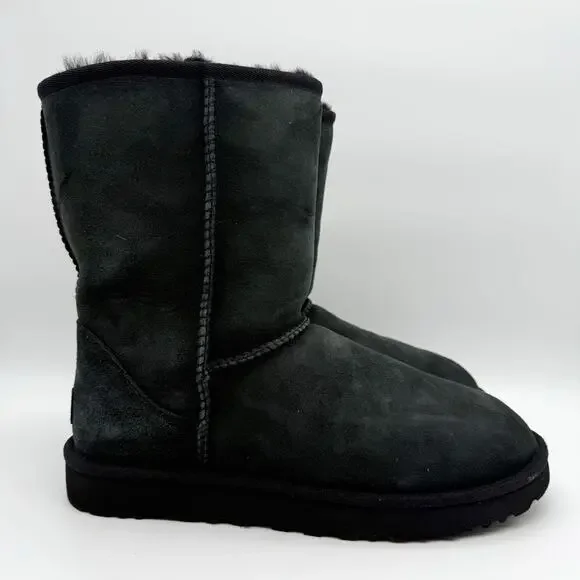 UGG Womens Classic Short ll Mid Calf Boots US 10 EU 41 Black Suede EUC