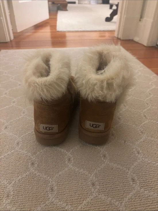 UGG Chestnut Mini Shearling Cuff Boots