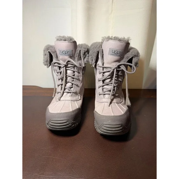 UGG Adirondack II Waterproof Winter Boots Lavender Grey Leather Suede Size 8