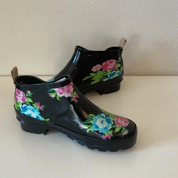 Journee‎ Collection Floral Women's Ankle Rain Boots