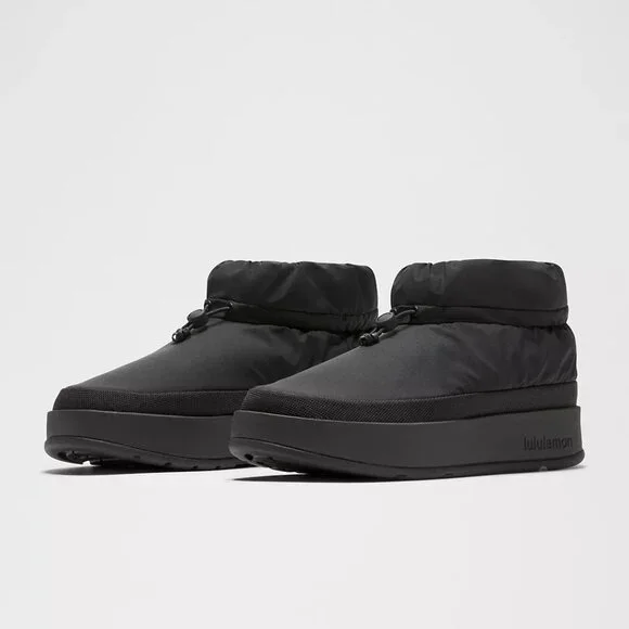 NWT Lululemon Women's Wunder Puff Mini Boot, Size 8, Black, New with Tag in Box