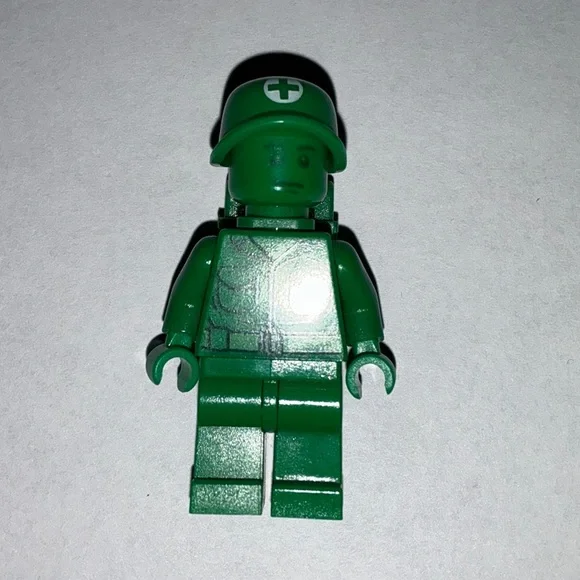 Lego Green Army Man - Medic with Backpack 7595 Toy Story Minifigure