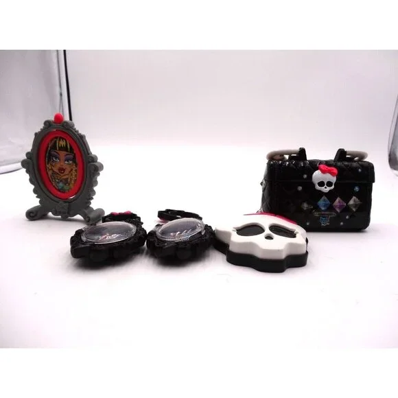 Monster High  MCDonalds Happy Meal Handbag/Purse Pendant Keychain Locket Fortune