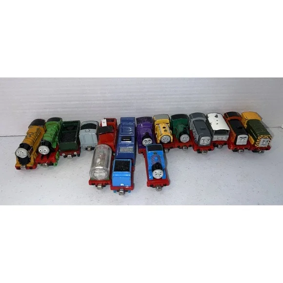 Thomas & Friends Take-N-Play Diecast Train Lot of 16 Engines And Cars