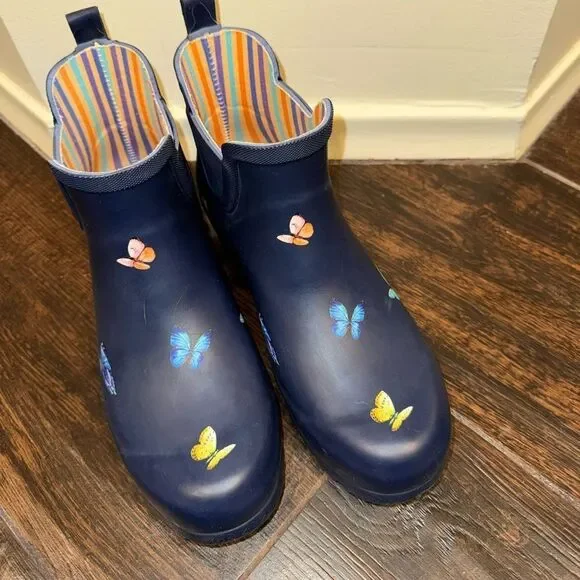 Galleria Navy Butterfly Chelsea Ankle Rain Boots Women's Size 10 Waterproof EUC