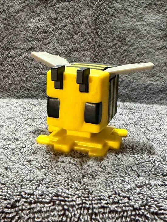 Minecraft Movie BEE McDonalds Toy