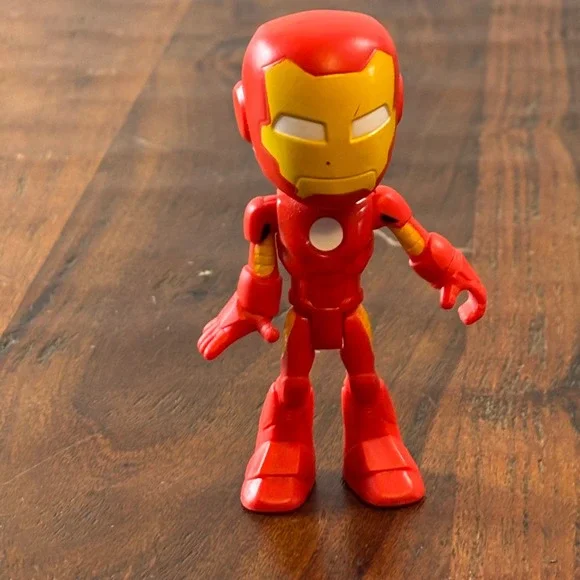 Marvel Iron Man Action‎ Figure 2022 Hasbro Red Gold Stylized 4 Inch Mini Figure