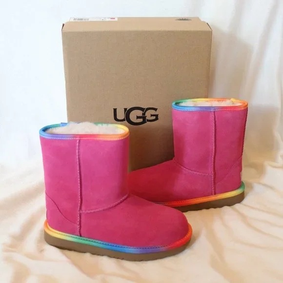 NIB UGG CLASSIC SHORT FUSCHIA PINK SUEDE YOUTH 5 6‎ WOMEN'S 7 8 BOOTS