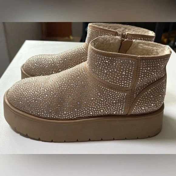 Wild Fable Missy Memory Foam Platform Bootie Rhinestone Embellishments size 8