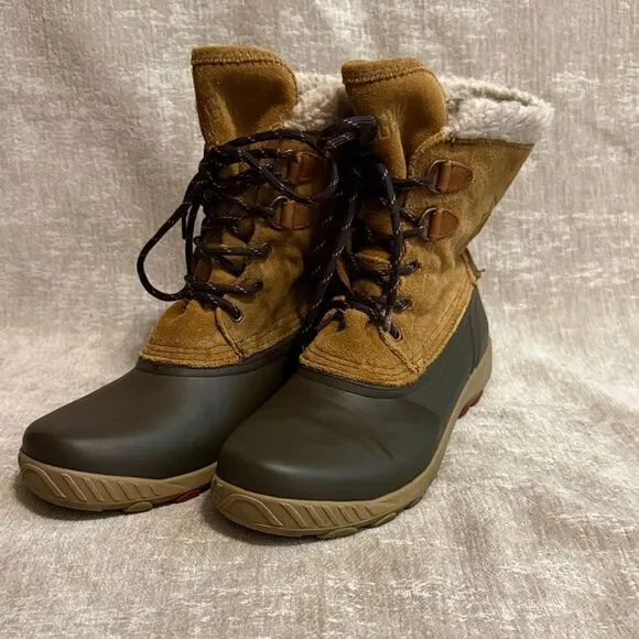 Cougar Originals Maple Sugar Winter Boots.