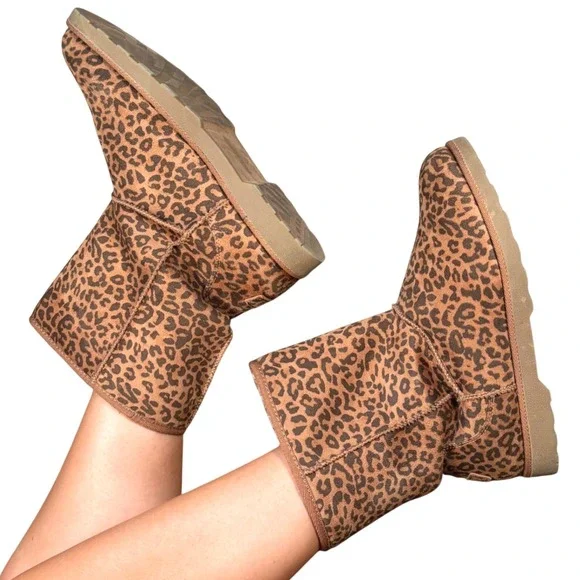 Y2K Bratz Doll Scene Leopard Print Faux Fur Lined Boots Brown Tan‎ Size 10