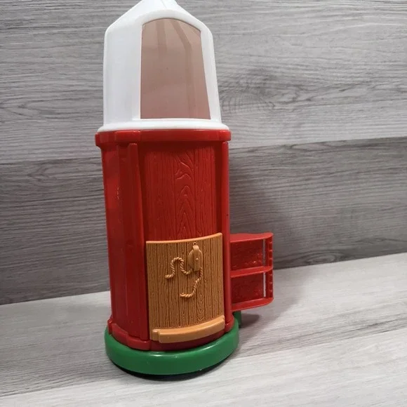 Fisher-Price Little People Barn Silo Accessory Red White Green Farm Playset‎
