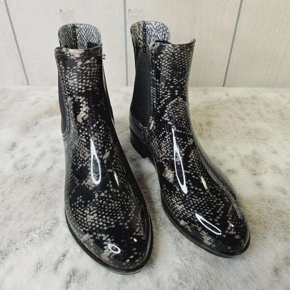 INC International Concepts Womens‎ Size 6 Snake Print Pull-on Ankle Rain Boots
